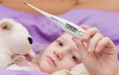 婴儿多少度算发烧 婴儿发烧的物理降温方法有什么